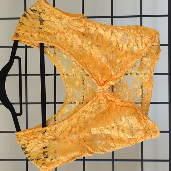 Lace Cap Sleeve Tee - Picture 2 of 2